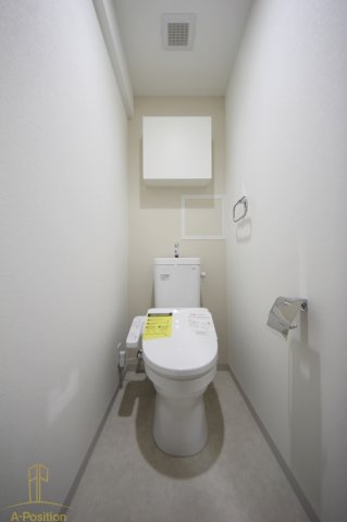 トイレ　ル・マージュ新町