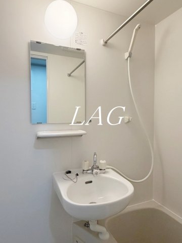 洗面設備　洗面台です。