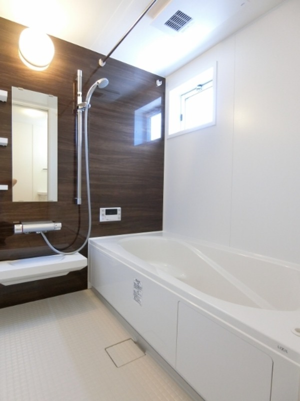 バス・シャワールーム　図面と現状に相違がある場合には現状を優先