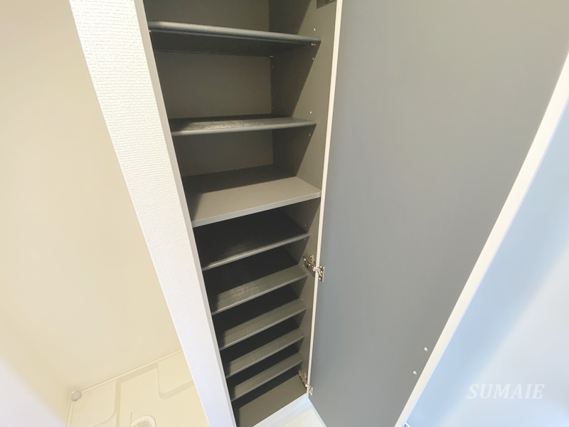 収納　シューズボックスです☆