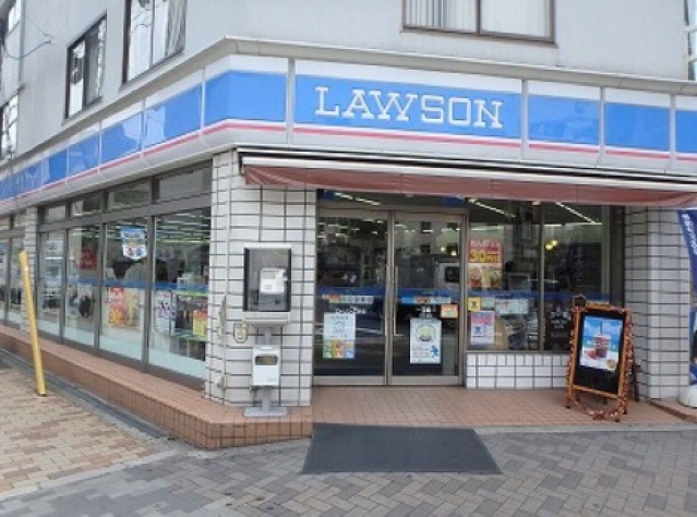 ドラックストア　ローソン＋ドラッグミック江坂広芝町店（ドラッグストア）まで96m