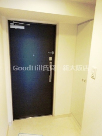 玄関　アドバンス新大阪V