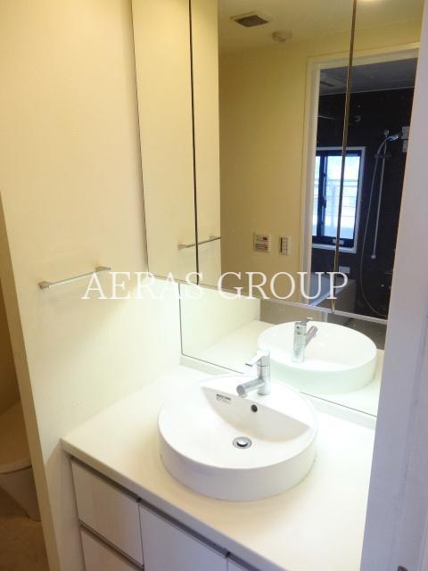 洗面設備　別部屋参考写真