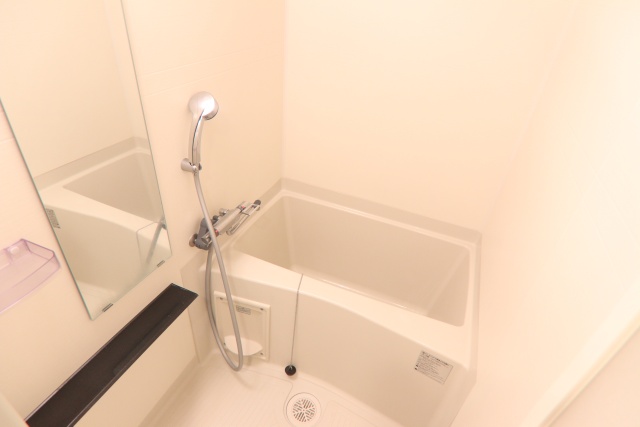 バス・シャワールーム　※別室の参考写真の為、現況優先です。