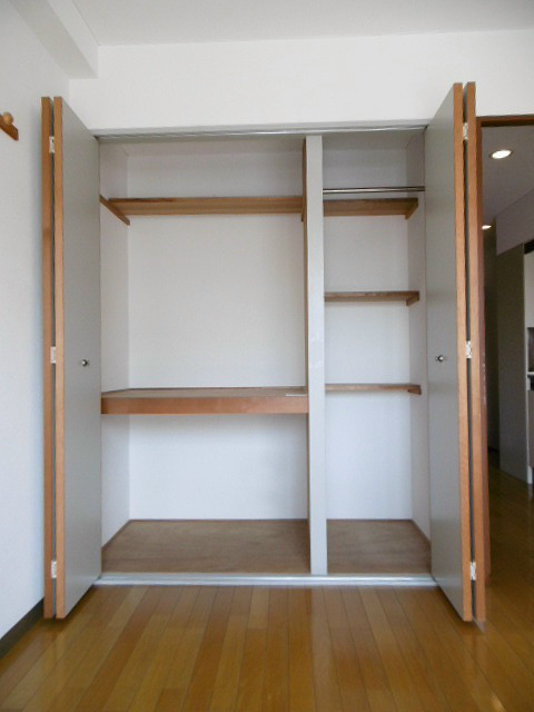 収納　※写真は　別号室