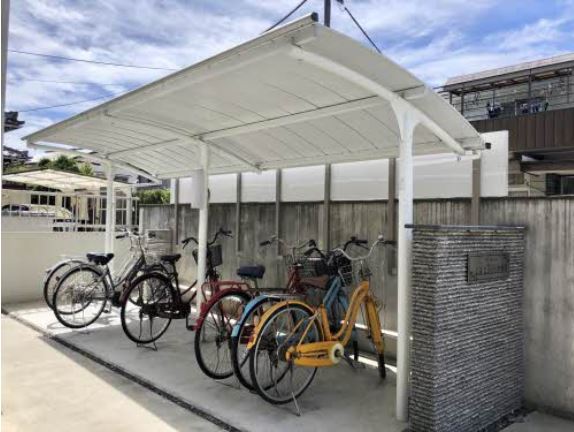 その他共有部分　屋根付駐輪場あり♪
