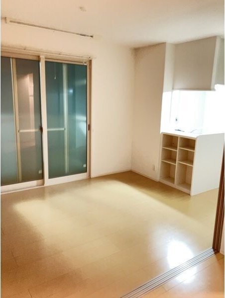 居室・リビング　※写真は同じマンションの違う部屋のものになります。反転タイプ