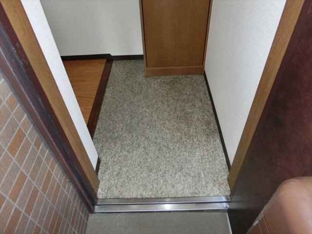 玄関　パラディーソ白壁