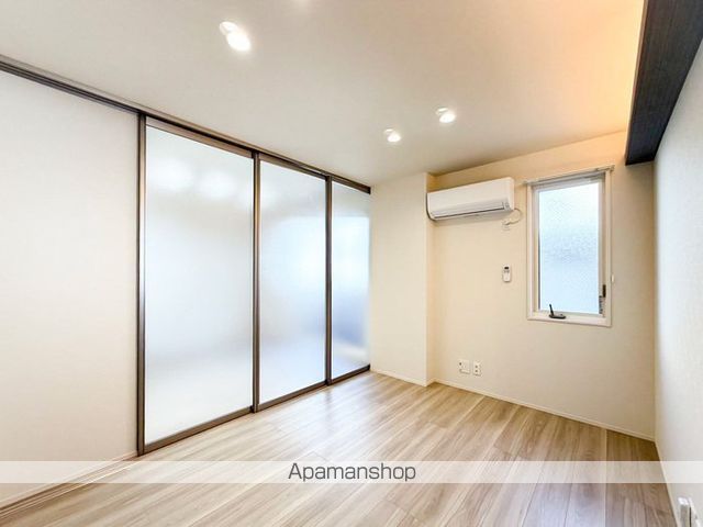 地下鉄鶴舞線 浄心駅 徒歩6分 3階建 築1年の居間写真