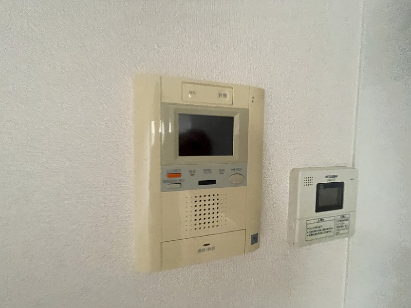 セキュリティ　モデル写真
