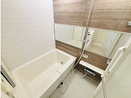 バス・シャワールーム　※別部屋の参考写真です。