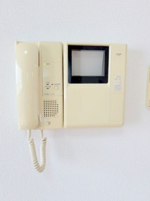 セキュリティ　※写真は別号室です。
