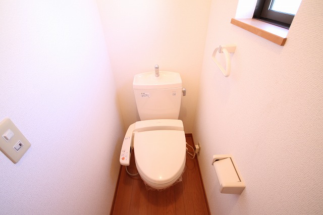 トイレ　コンパクトで使いやすいトイレです