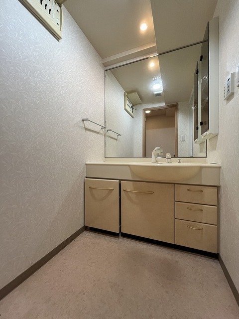 洗面設備　■独立洗面台※前回募集時の写真です