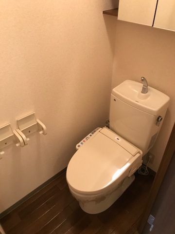 トイレ　※同タイプの部屋写真です