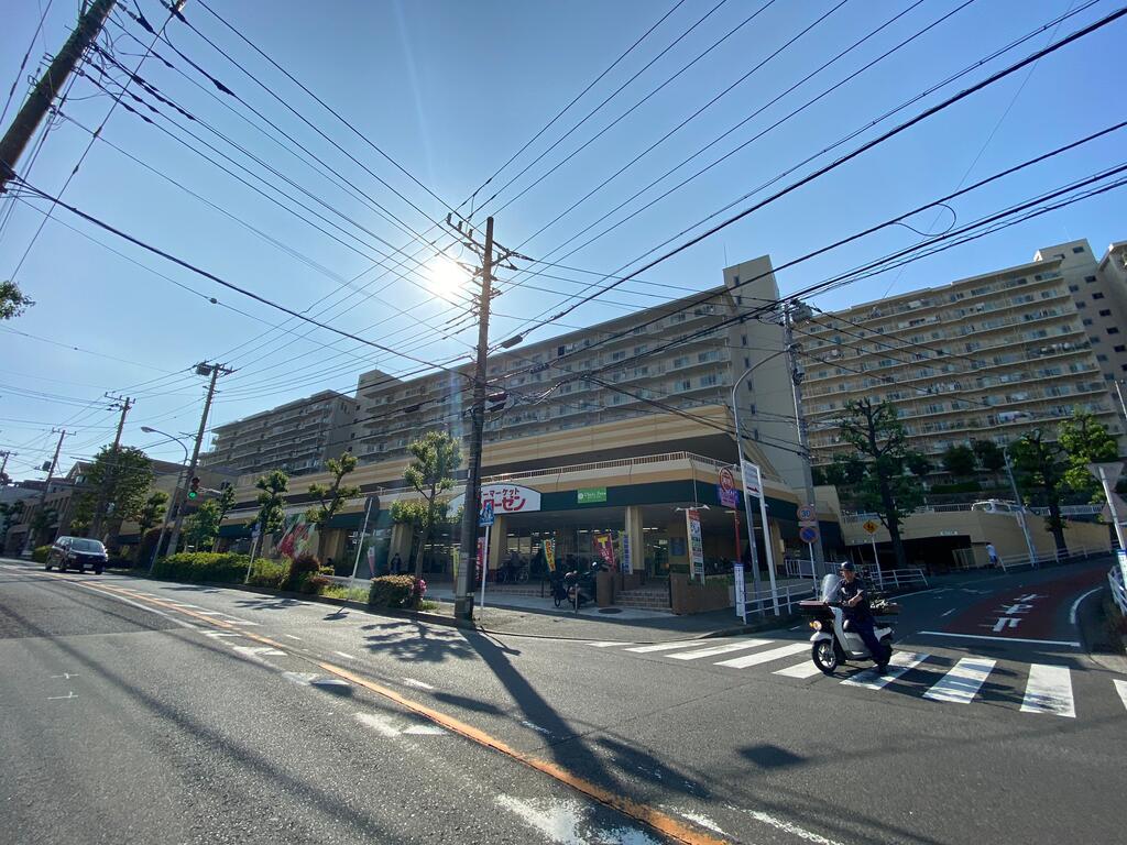 スーパー　そうてつローゼン六ツ川店（スーパー）まで217m
