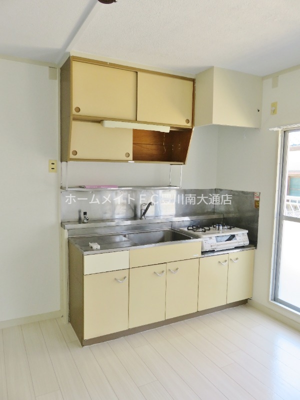 キッチン　同型別部屋写真