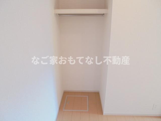 収納　同型タイプ
