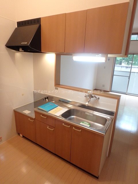 キッチン　写真は同型タイプ