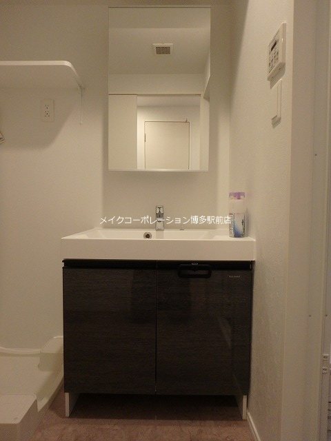 洗面設備　※写真は棟内別部屋参考写真