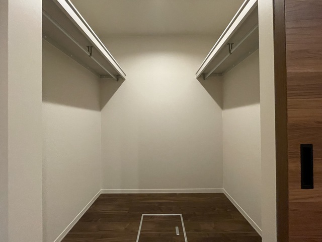 収納　ウォークインクローゼット