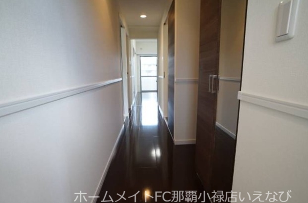 玄関　※別部屋・イメージ画像です