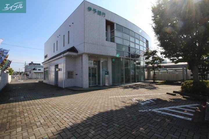銀行　伊予銀行岡山南支店（銀行）まで153m