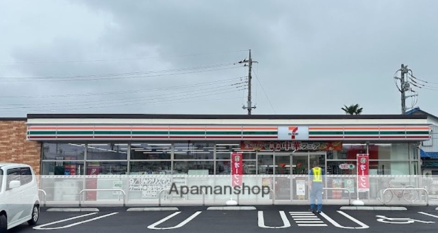 コンビニ　セブンイレブン（コンビニ）まで399m