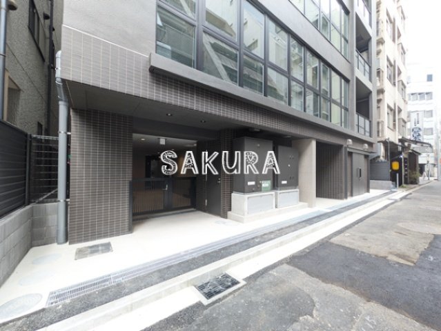 エントランス　お洒落な建物デザイン♪
