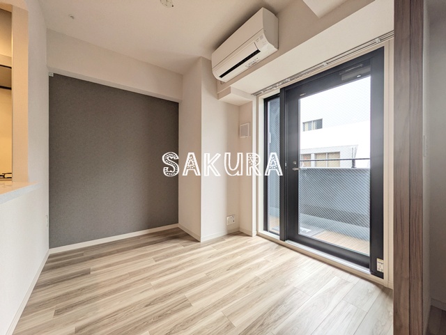 居室・リビング　開放感のあるゆったりとしたお部屋です♪