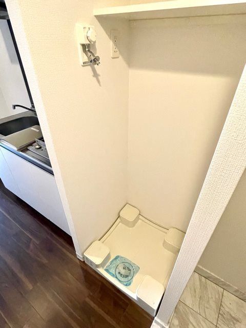 洗面設備　■温水洗浄便座■独立洗面台