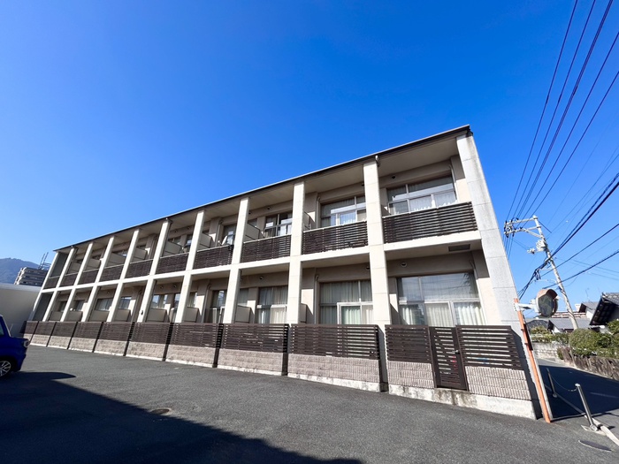 広島電鉄宮島線 佐伯区役所前駅 徒歩12分 築24年