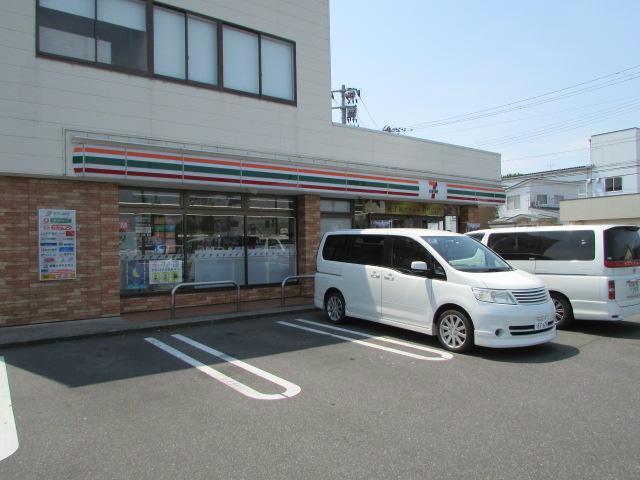 コンビニ　セブンイレブン新潟弁天橋通店（コンビニ）まで664m
