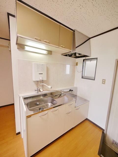 サンライズアパートメントEのキッチン写真