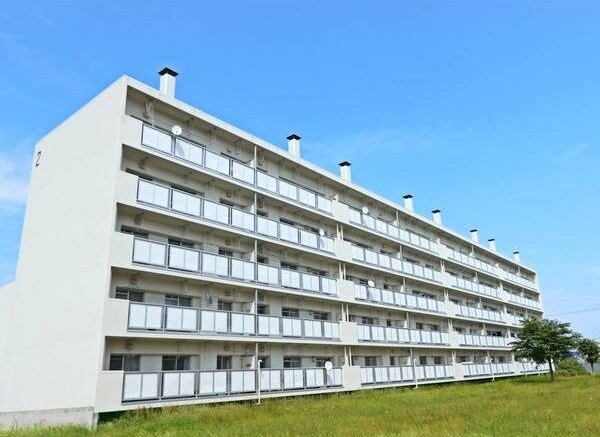 ビレッジハウス札苗2号棟の外観写真
