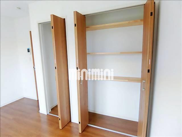 収納　用途に分けて収納ができますね