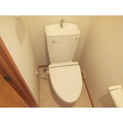 トイレ　ゆったりとした空間のトイレです
