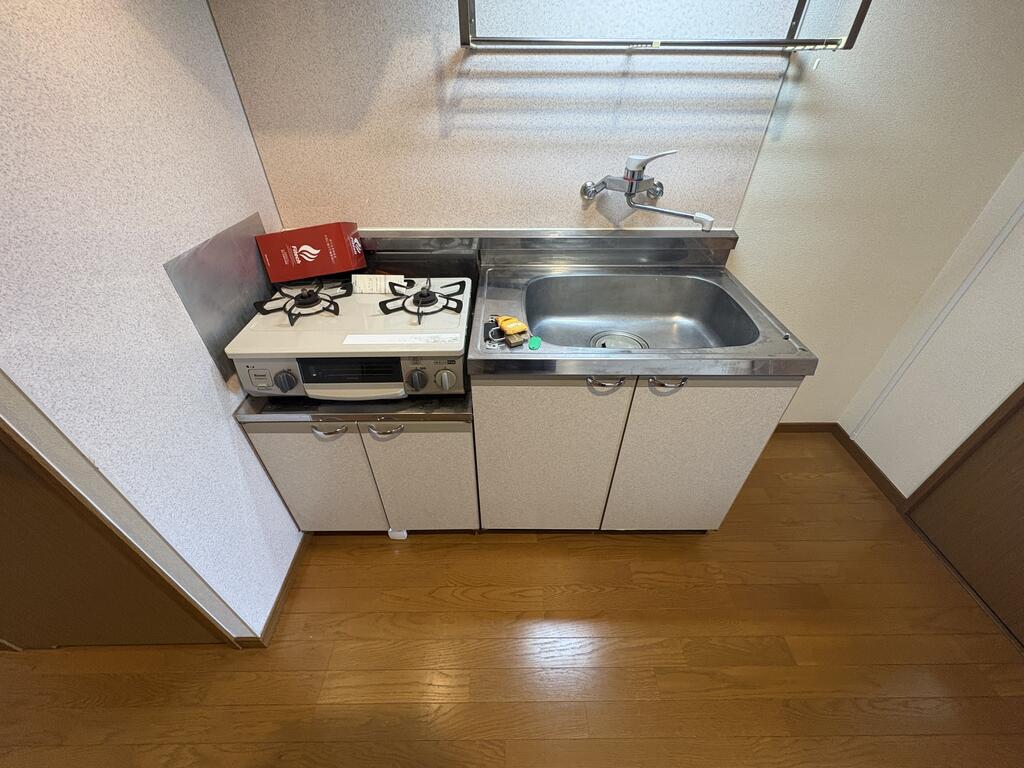 西鉄天神大牟田線 花畑駅 徒歩3分 3階建 築25年のキッチン写真