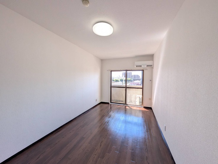 アップルコート銀杏町の居間写真