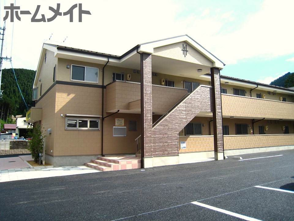 長良川鉄道 郡上八幡駅 徒歩8分 築20年