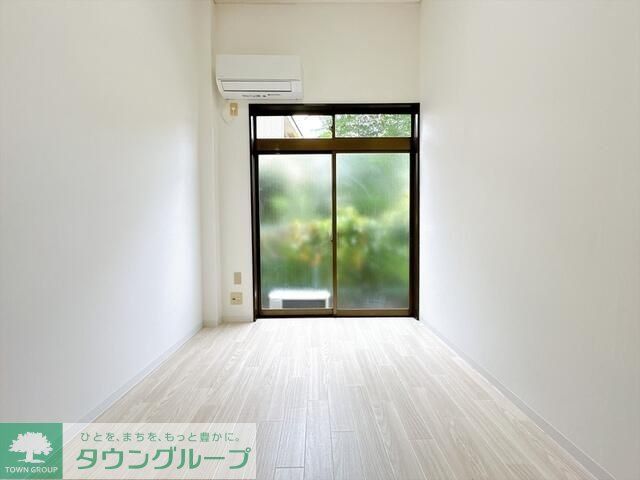 メゾン八坂の居間写真