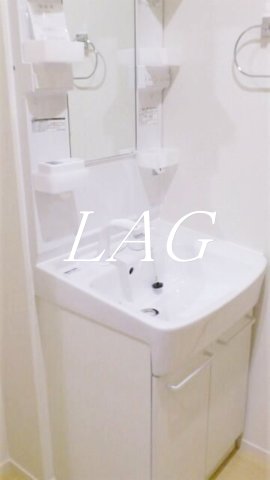 洗面設備　洗面台です。