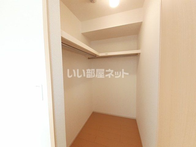 イリーデ Aの内装写真