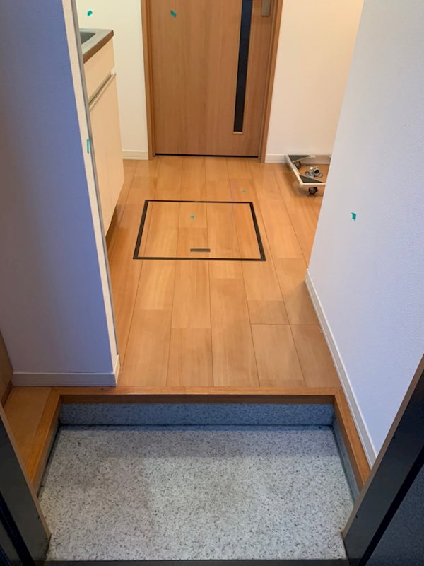玄関　別号室参考写真となります。