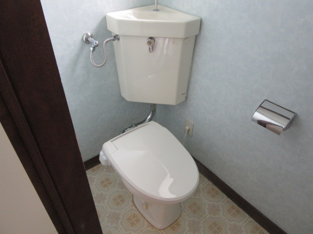 メゾンエイトB棟のトイレ写真