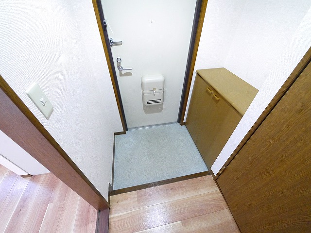 玄関　明るい玄関です
