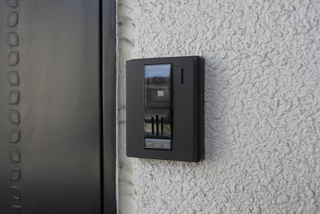 セキュリティ　TVモニター付インターホン