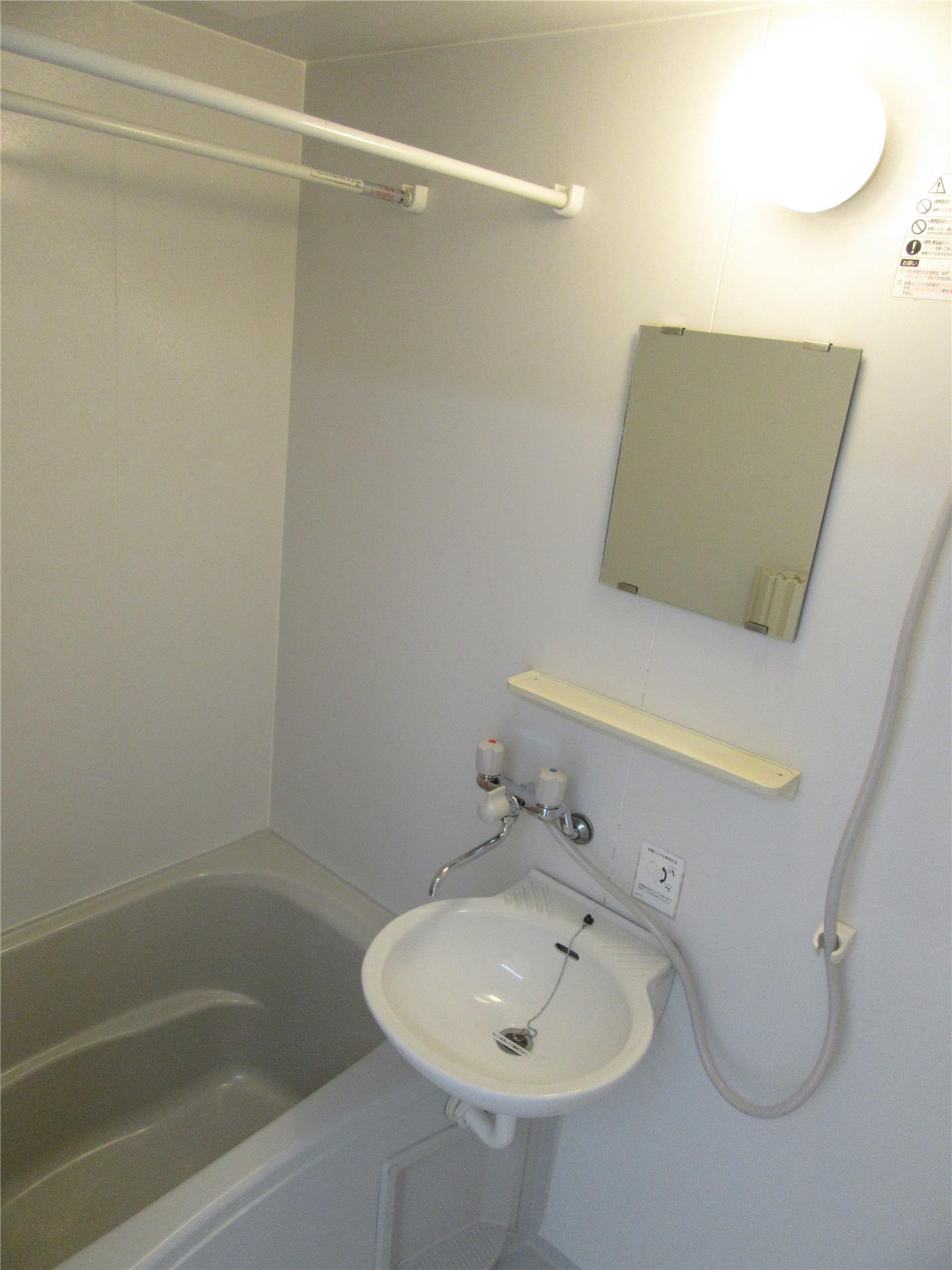 洗面設備　写真はイメージです。実際のお部屋とは異なる可能性があります。