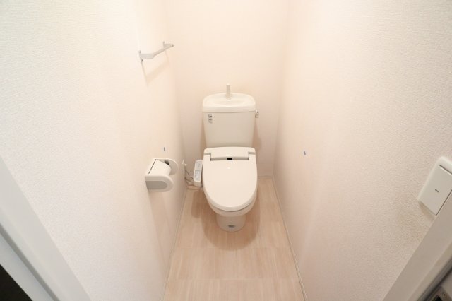 【甲府市緑が丘のアパートのトイレ】