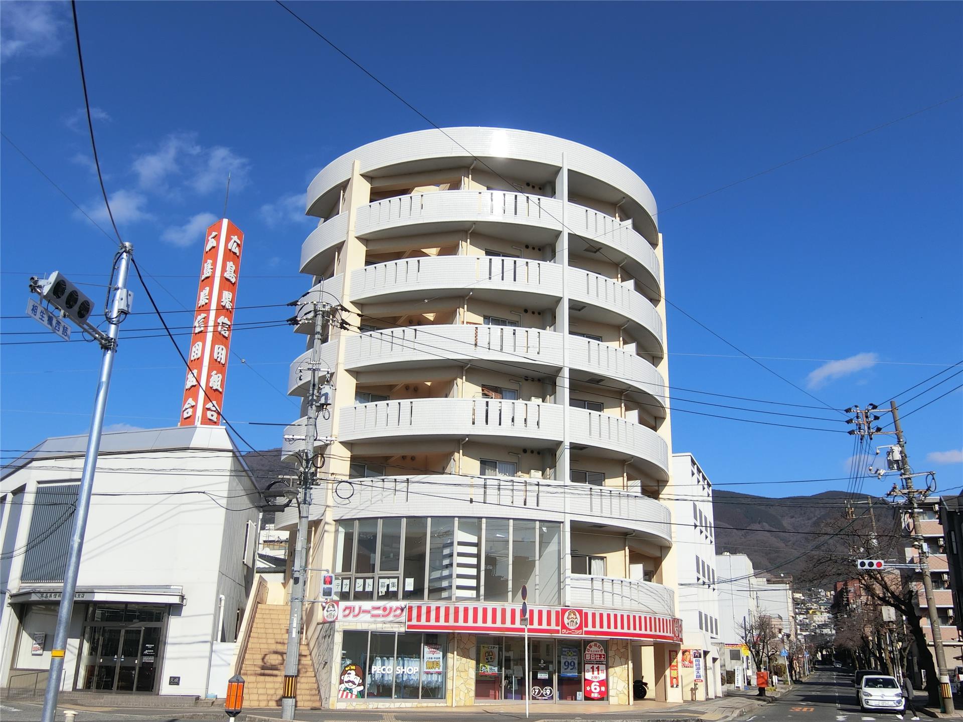 Ｄｅｒ　Ｓｔｒａｄａ．Ｙ２　あさひの建物外観